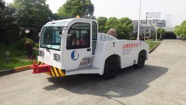 Chine Tracteur diesel de remorquage de sécurité, siège conducteur de suspension d'équipement de remorquage d'avions fournisseur